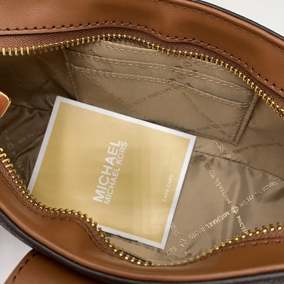 MICHAEL KORS
Carmen Small Shoulder Pochette Bag
Brown Signature 
NWT - Picture 10 of 16